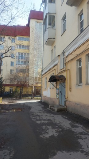 ул. Челюскинцев,70 в Краснотурьинске - krasnoturinsk.yutvil.ru - фото 1