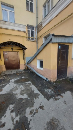 ул. Челюскинцев,70 в Краснотурьинске - krasnoturinsk.yutvil.ru - фото 5