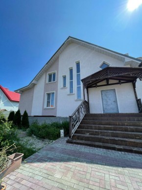 ул. Кленовая,1 в Краснотурьинске - krasnoturinsk.yutvil.ru - фото 1